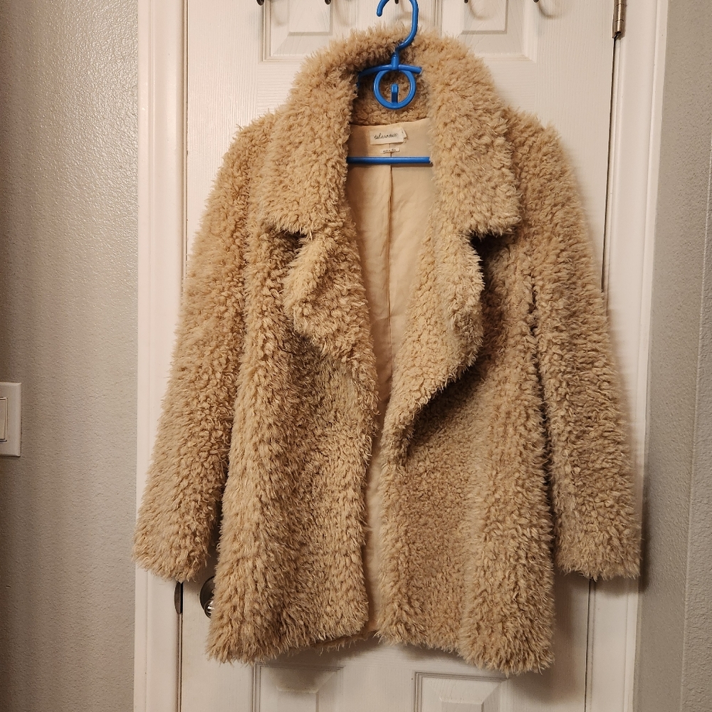 Tularosa Cream Fuzzy Jacket